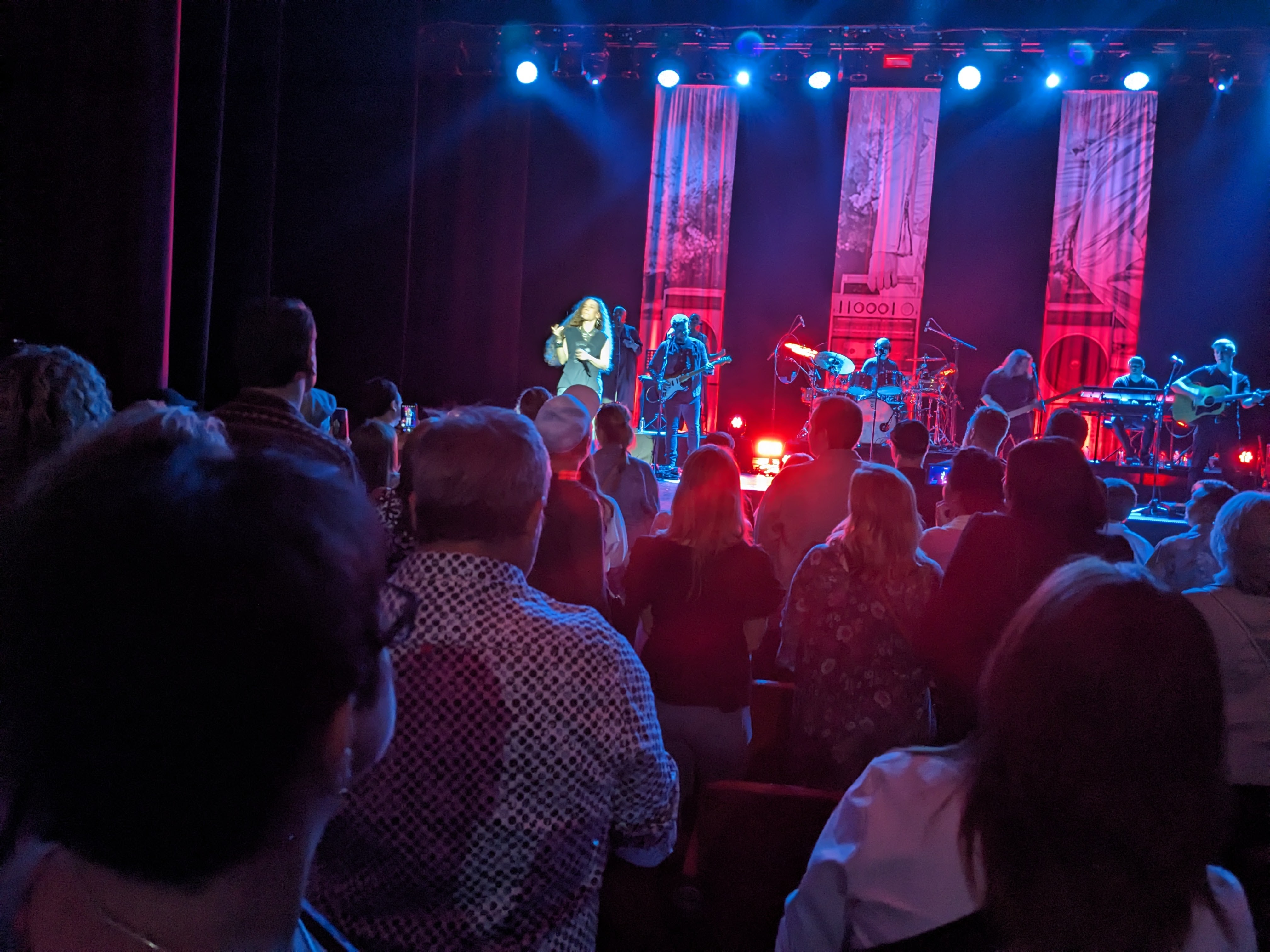 Amanda Marshall at Centre in the Square